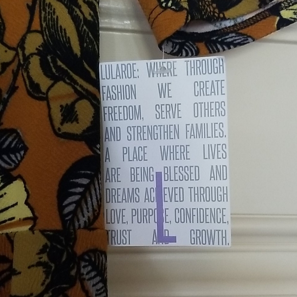 Dress - Picture 3 of 4